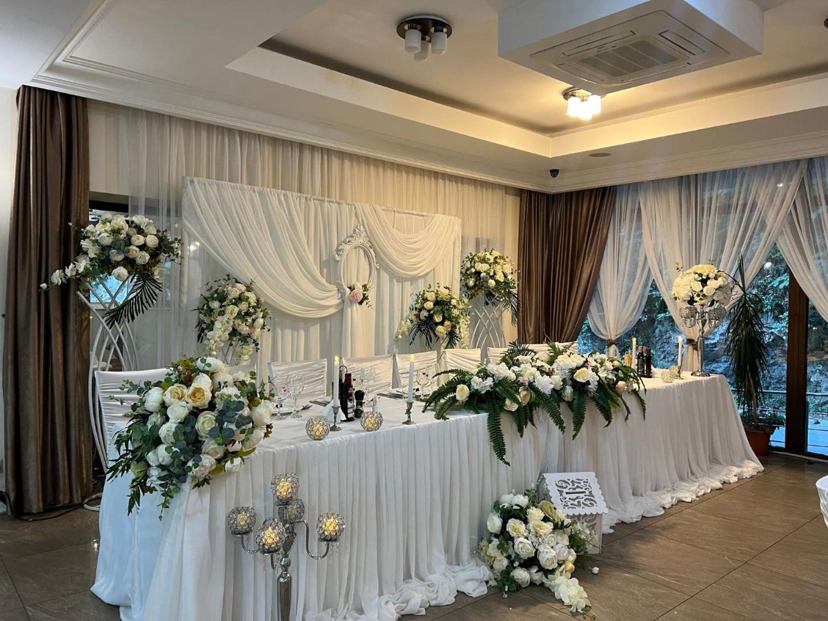 Hotel Holiday Maria Băile Herculane Εξωτερικό φωτογραφία