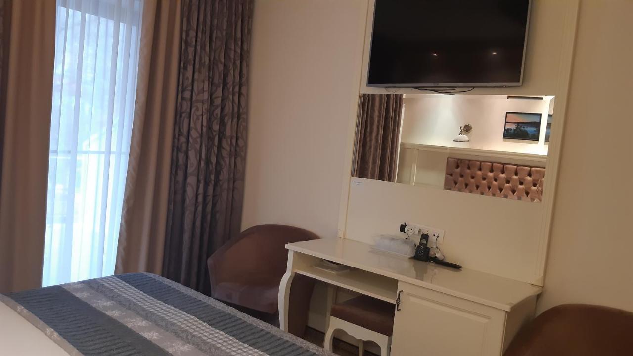 Hotel Holiday Maria Băile Herculane Εξωτερικό φωτογραφία
