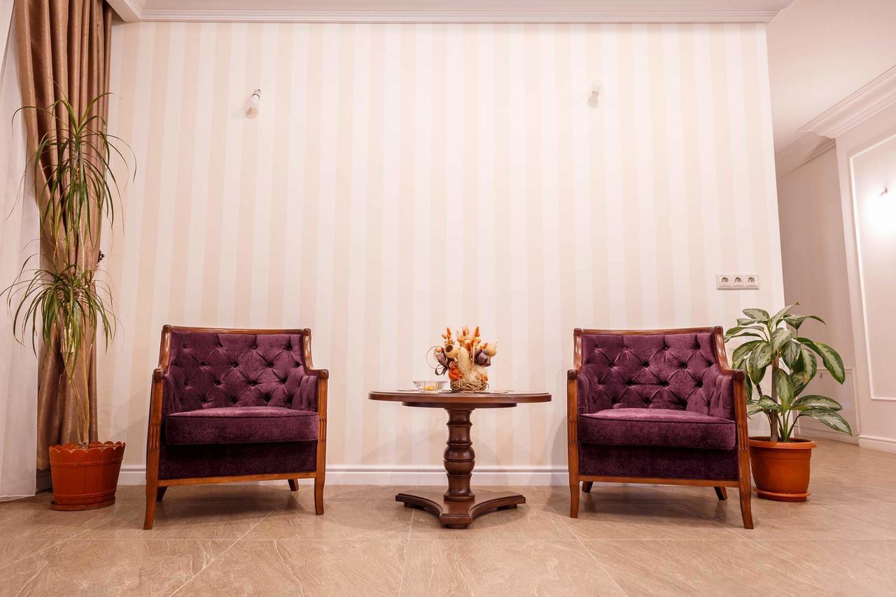 Hotel Holiday Maria Băile Herculane Εξωτερικό φωτογραφία
