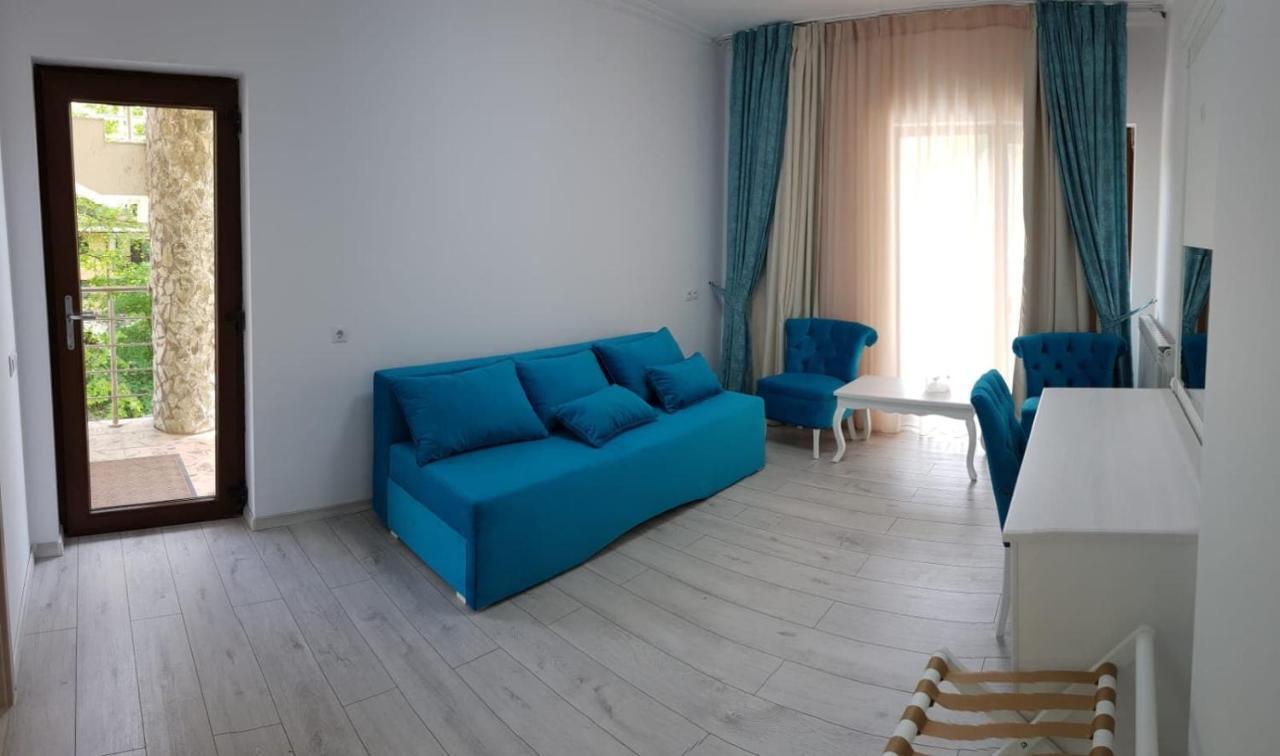 Hotel Holiday Maria Băile Herculane Εξωτερικό φωτογραφία